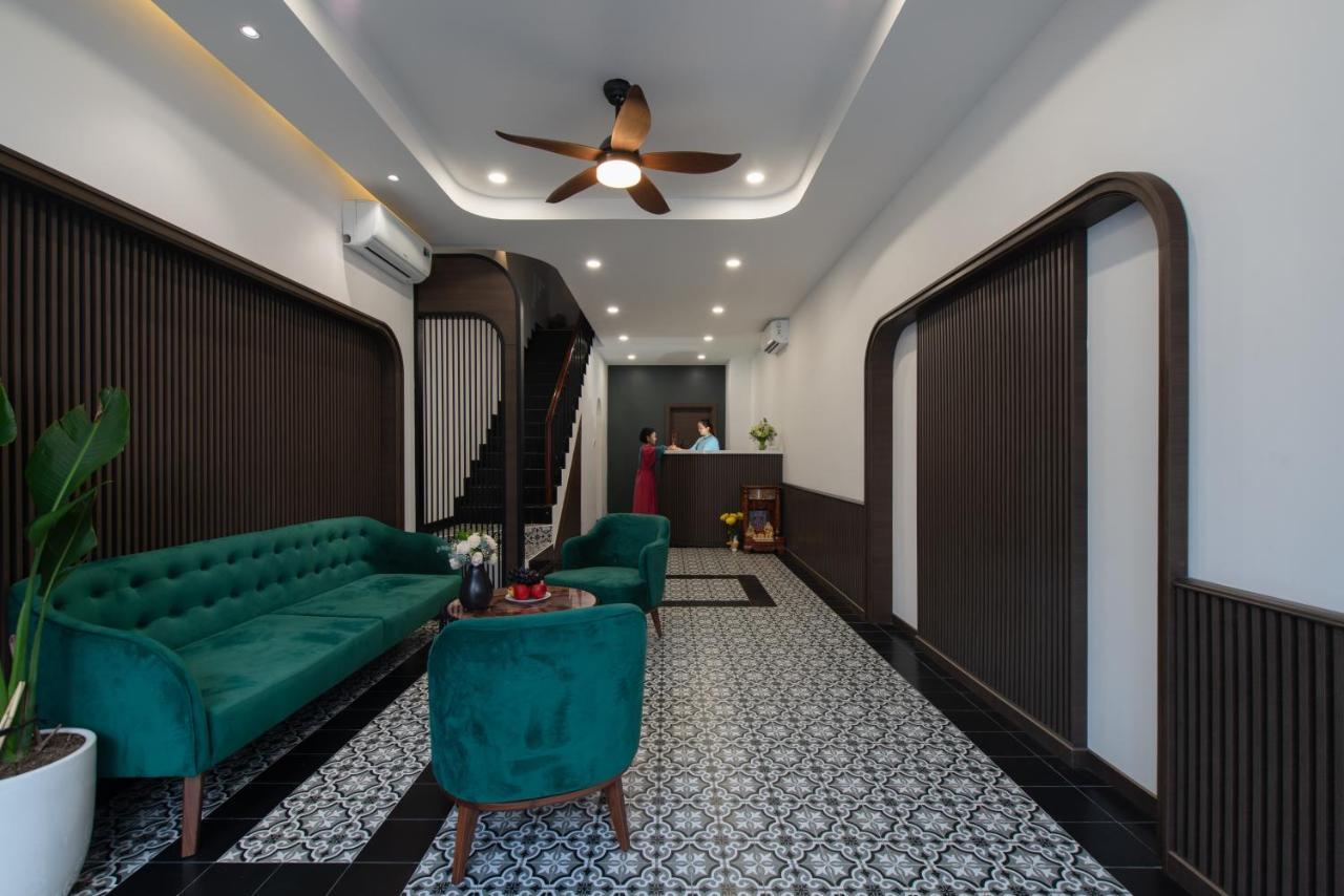Khách sạn gần biển Miami Tuy Hoà Phú Yên Esterno foto