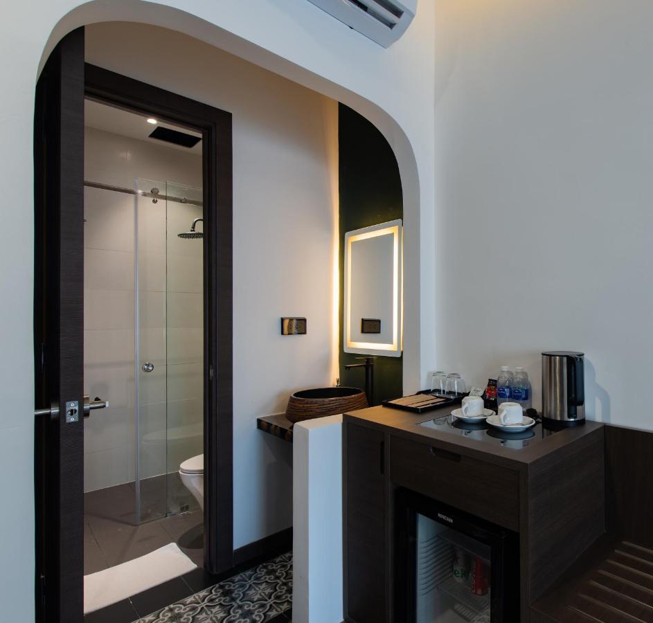 Khách sạn gần biển Miami Tuy Hoà Phú Yên Esterno foto