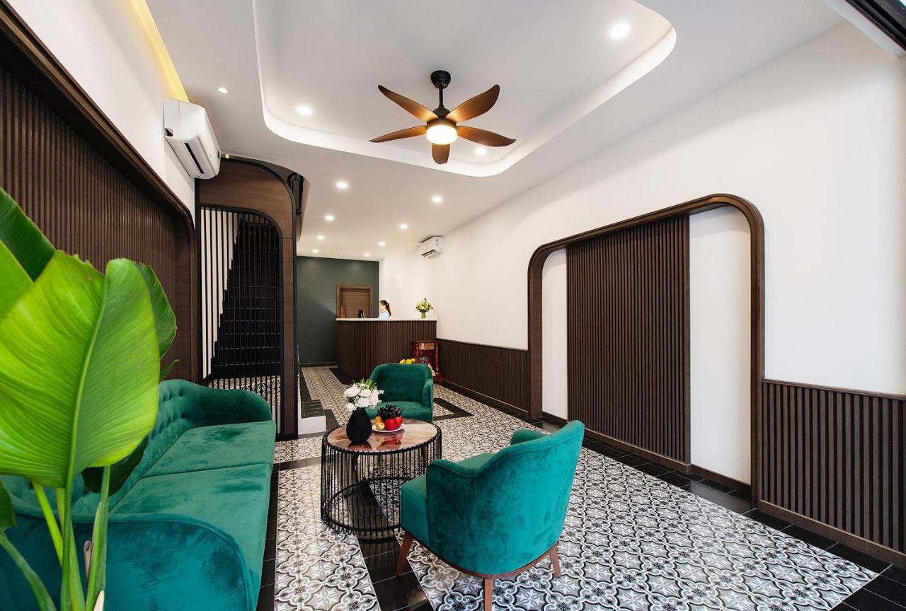Khách sạn gần biển Miami Tuy Hoà Phú Yên Esterno foto